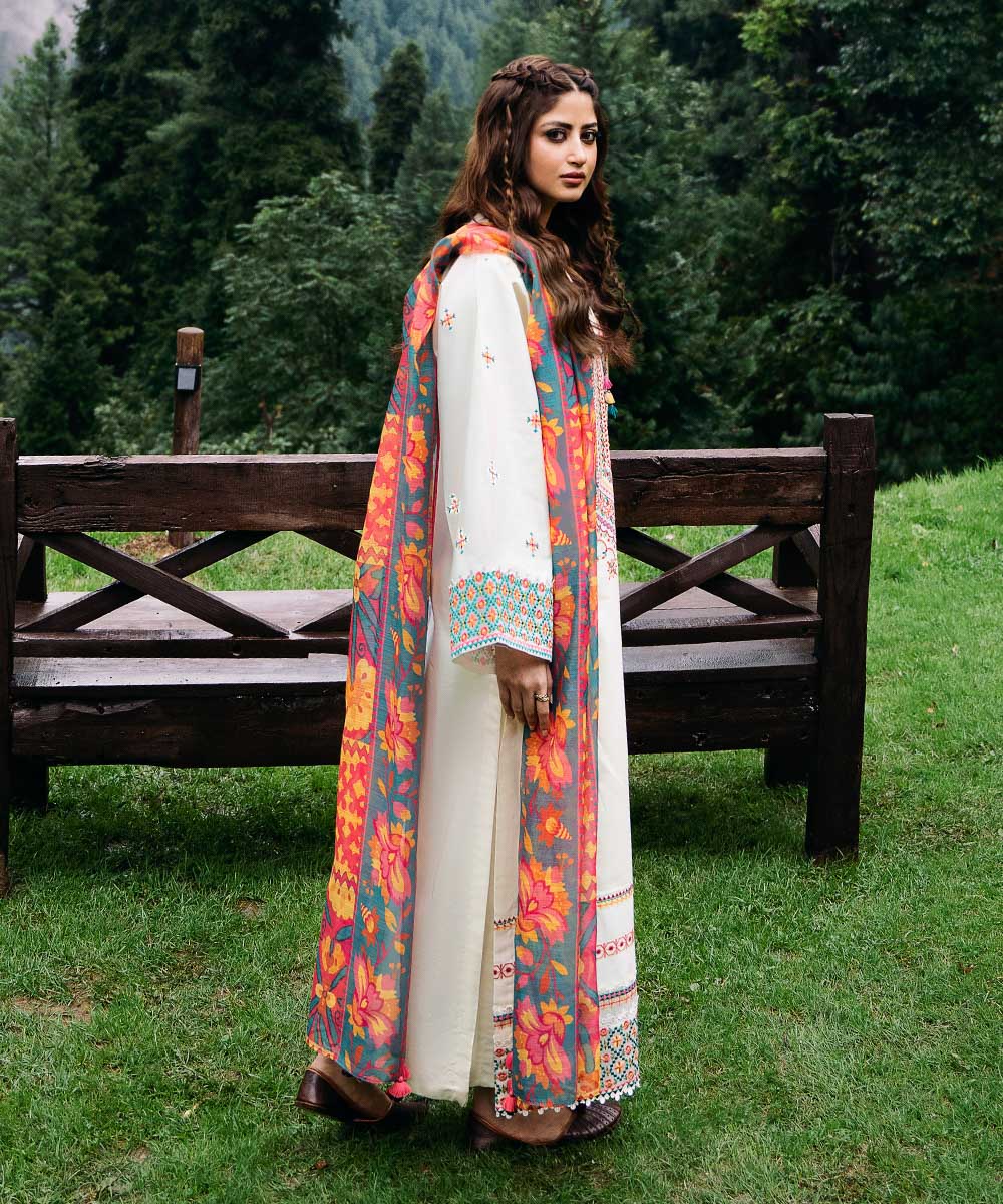 Lawn-3PC Embroidered Shirt with Digital Printed Jacquard Dupatta - 5148