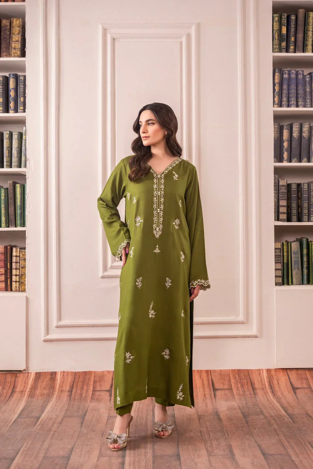 Lawn-3PC Embroidered Shirt with Chiffon Plain Dyed Dupatta-1198