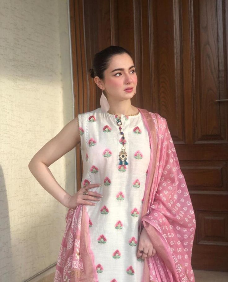 3PC-Printed Lawn Shirt With Voile Printed Dupatta-1549