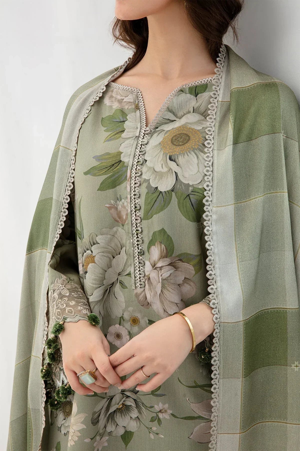 3PC LAWN PRINTED SHIRT WITH LAWN PRINTED DUAPTTA AND TROUSER-4001
