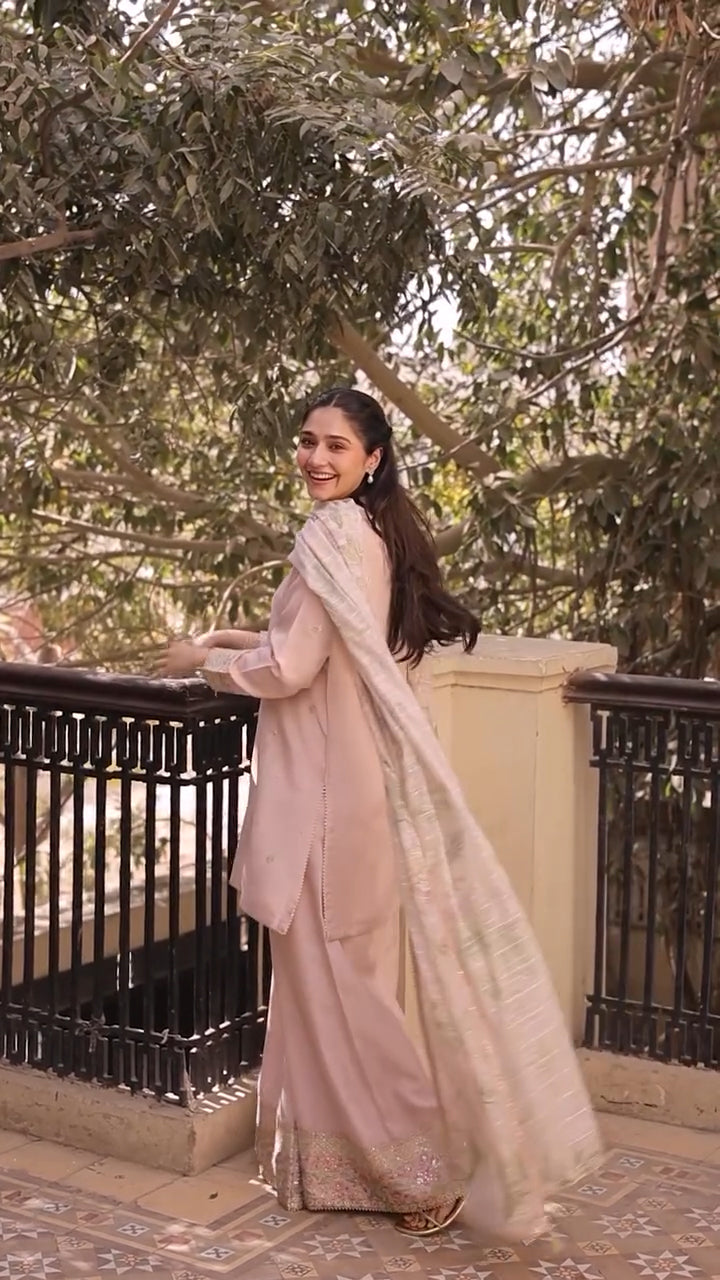 Lawn-3PC Embroidered Shirt with Organza Digital Printed Dupatta-5206