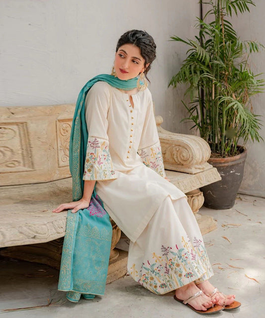 Khaddar 3PC Embroidered-624