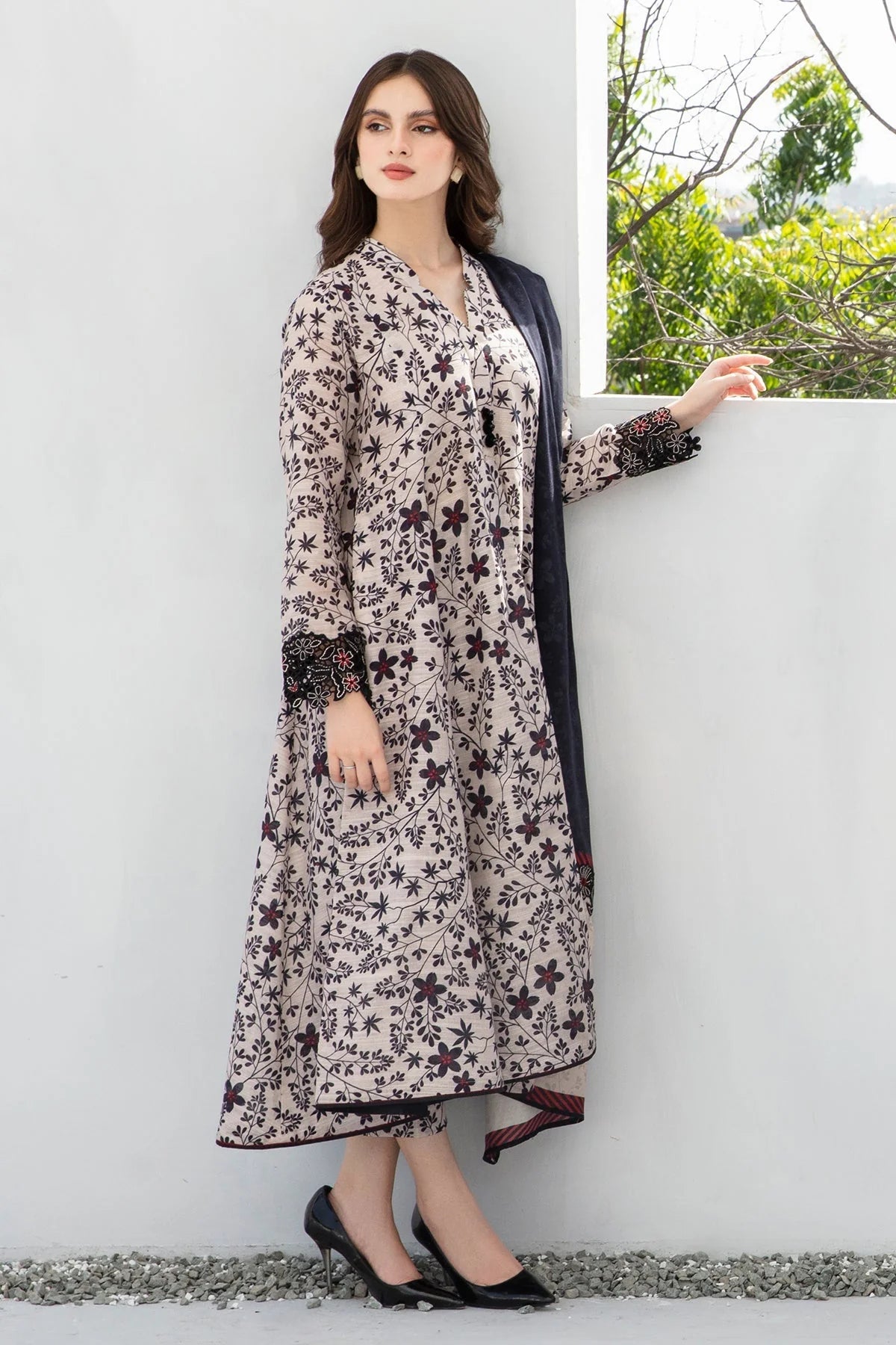 BAROQUE 3PC KARANDI PRINTED SHIRT WITH KARANDI PRINTED DUAPTTA AND TROUSER-802