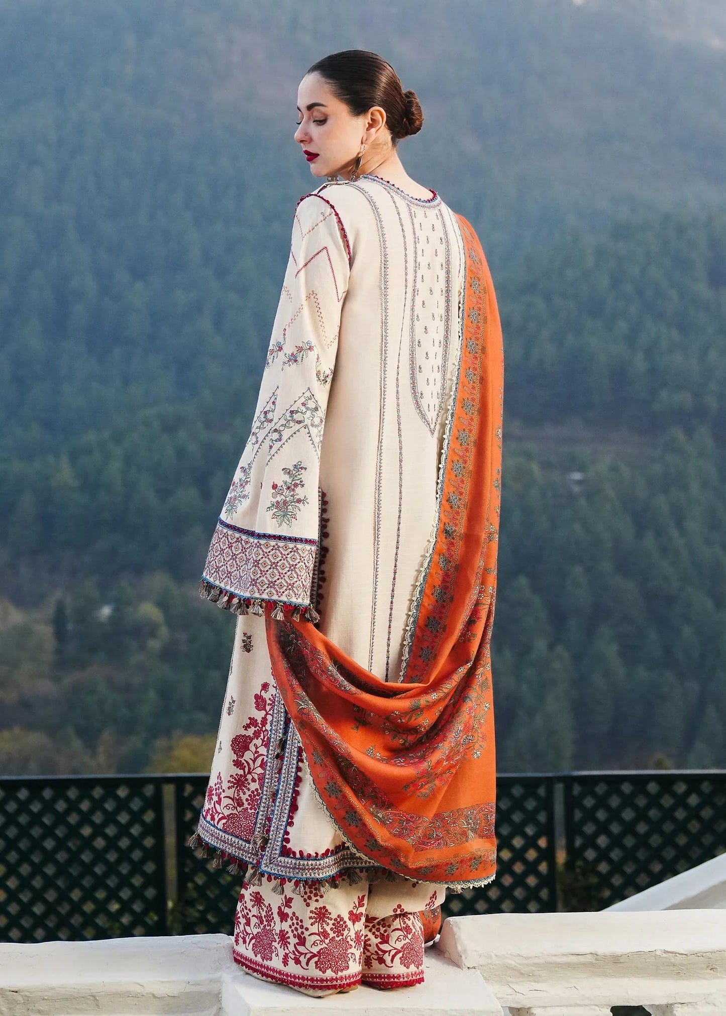Lawn-3PC Embroidered Shirt with Digital Printed Jacquard Dupatta- 1072