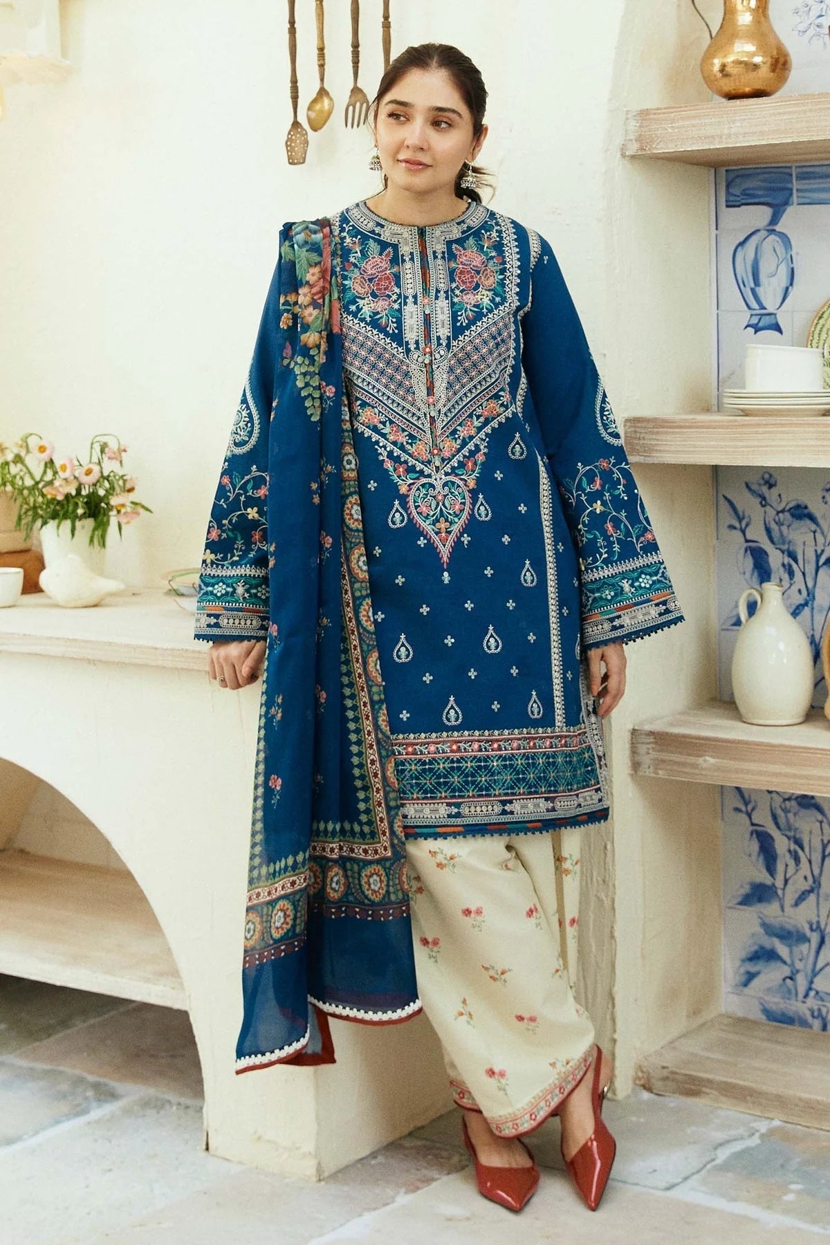 ZARA SHAHJAHAN 3PC Dhanak Embroidered Shirt With Digital Printed Shawl-668