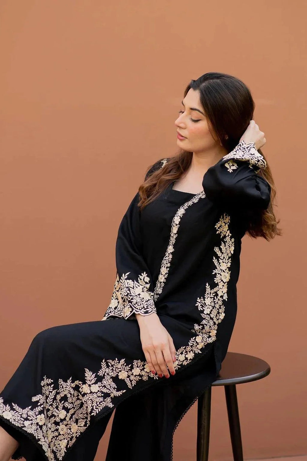 Dhanak-2PC Embroidered Suit - 670