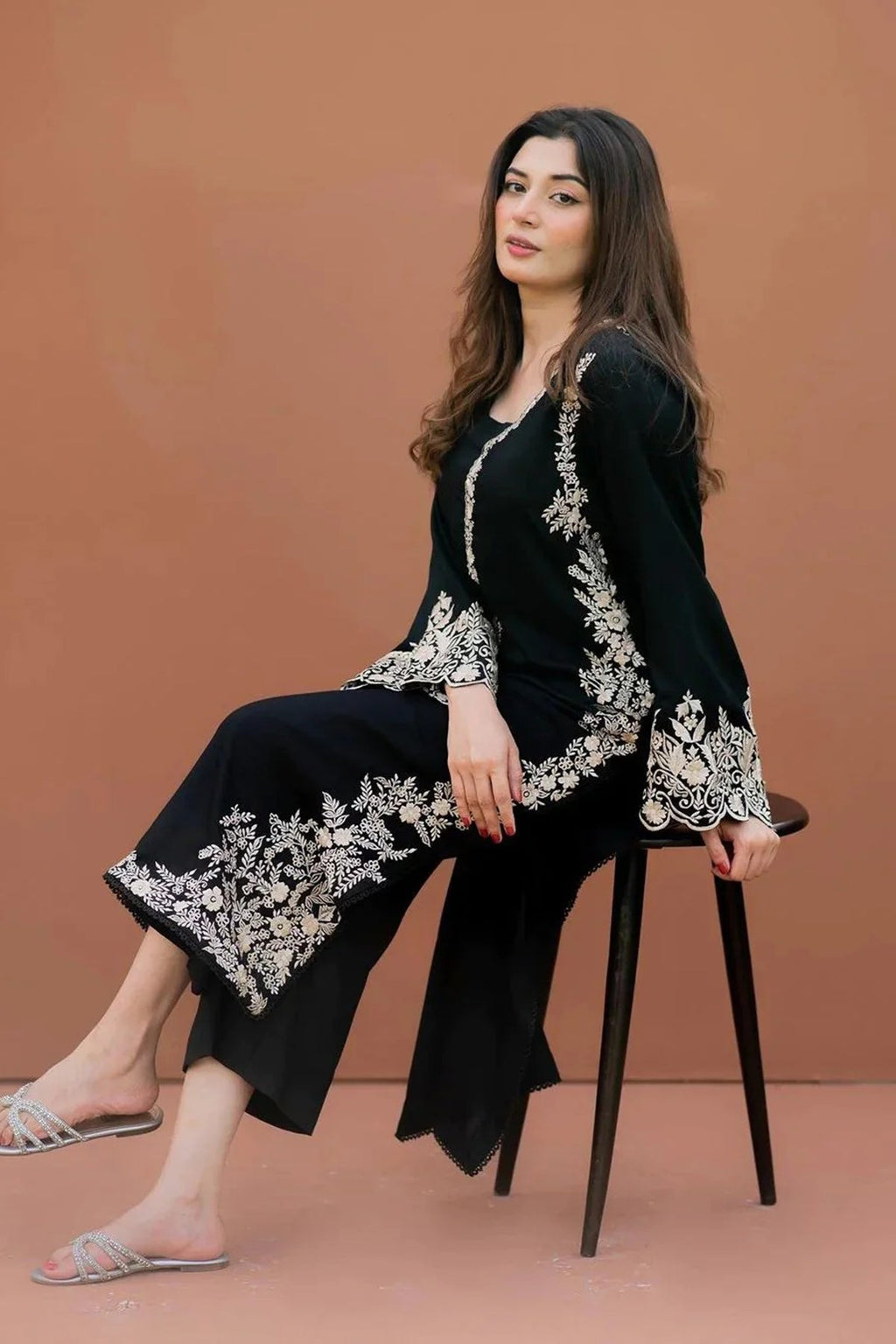 Dhanak-2PC Embroidered Suit - 670