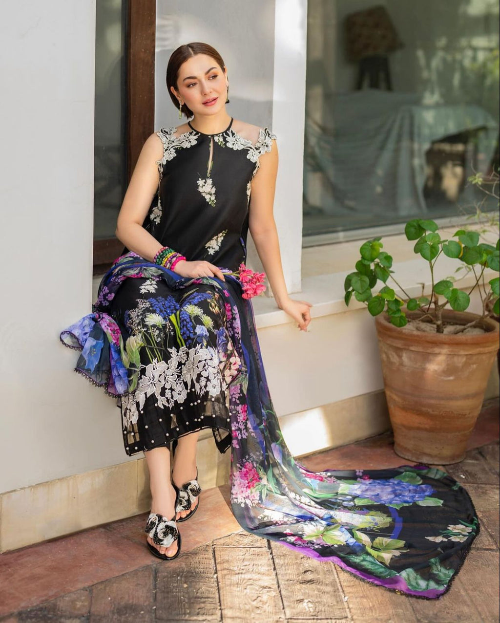 3PC KARANDI PRINTED SHIRT WITH KARANDI PRINTED DUAPTTA AND TROUSER -3435