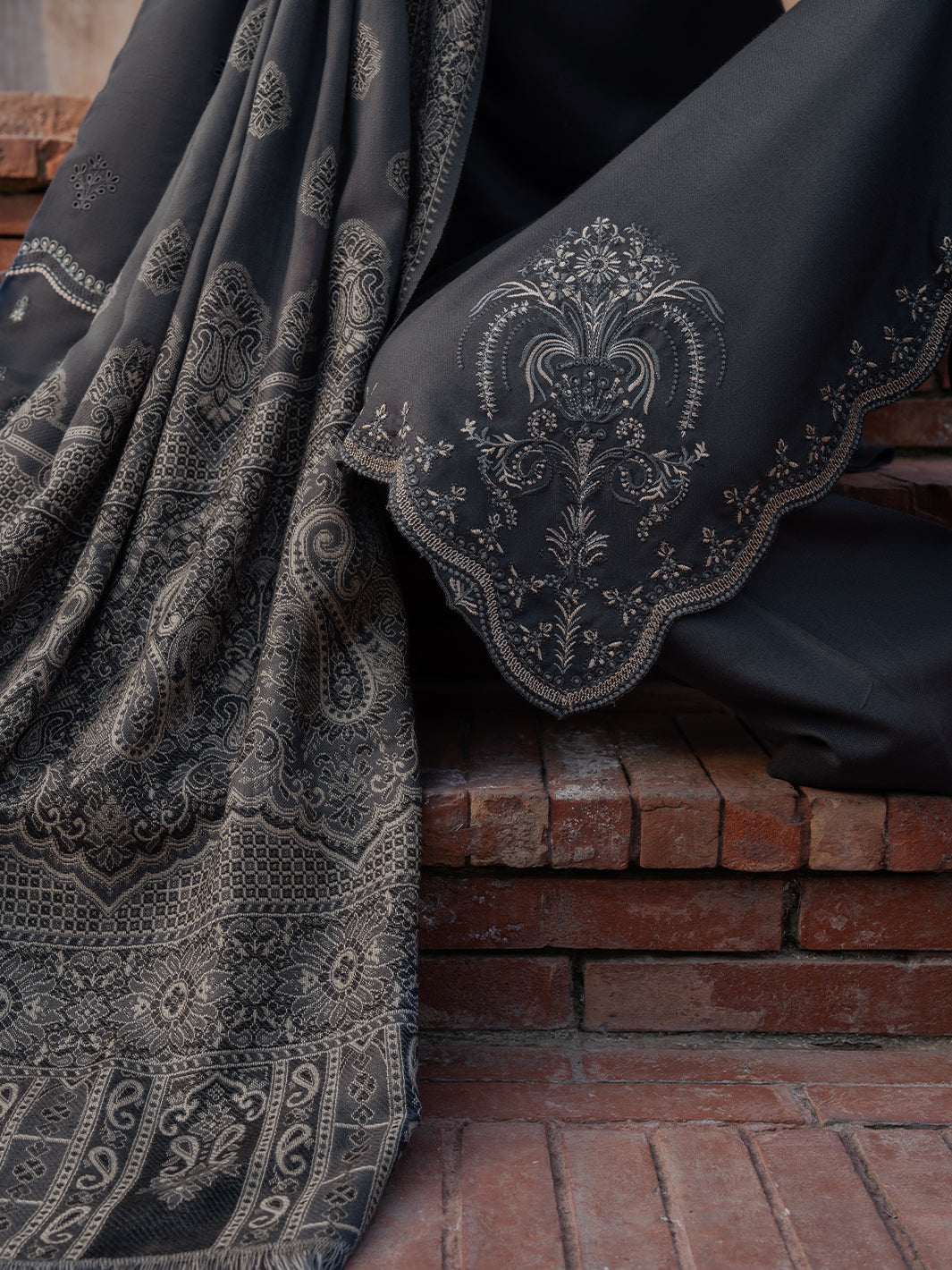 Lawn-3PC Embroidered with Digital Printed Jacquard Dupatta-5050