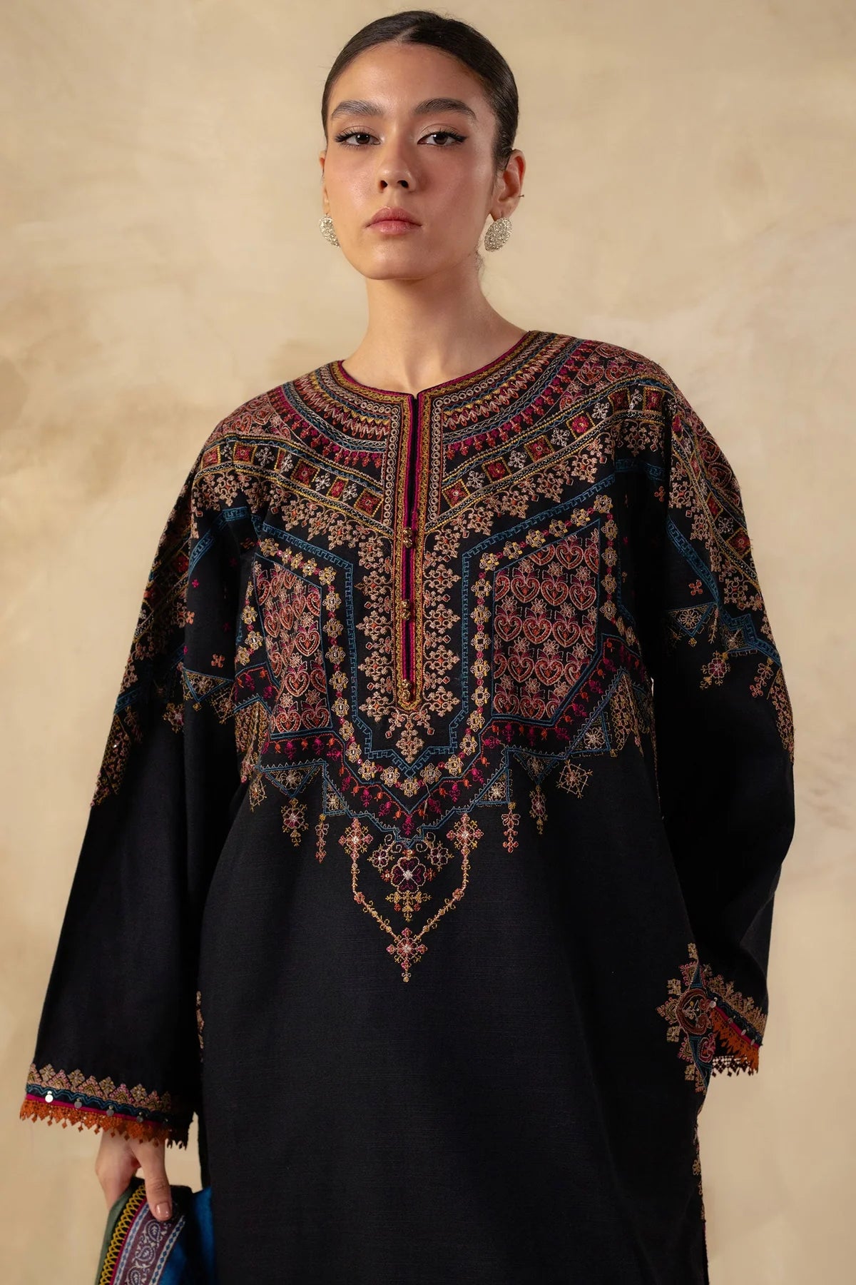 Dhanak 3PC Embroidered-652